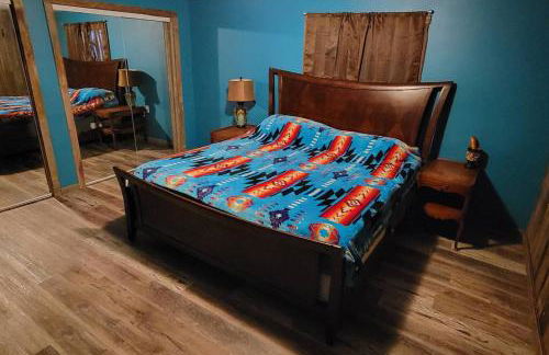 Waterfront 2 Bdrm Cabin with Best Sunset View and Huge Yard - Foto 8