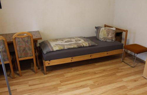 Bungalow 1 - 4-Raum-Wohnung mit Küche und 2 WC Duschen in Ohrdruf-Crawinkel - Photo 38