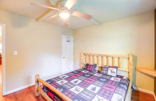 Cabin Close to ATV and Hiking Trails in Delbarton - Photo 10