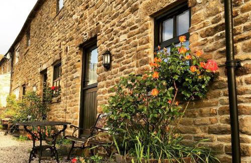 Riding house Farm Cottages - Photo 1