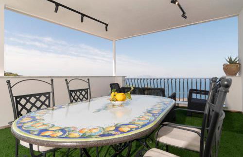 Breathtaking Sea View Apartment on Sorrento Coast with Sunset Terrace & Parking - Foto 7