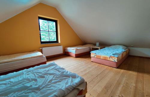 Spacious semi-detached house with wood stove located directly on the Rennsteig - Foto 32