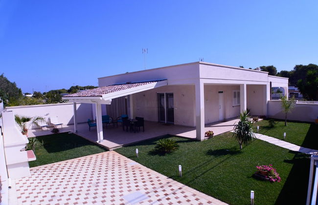 Elcisia Luxe Beach House - Photo 25