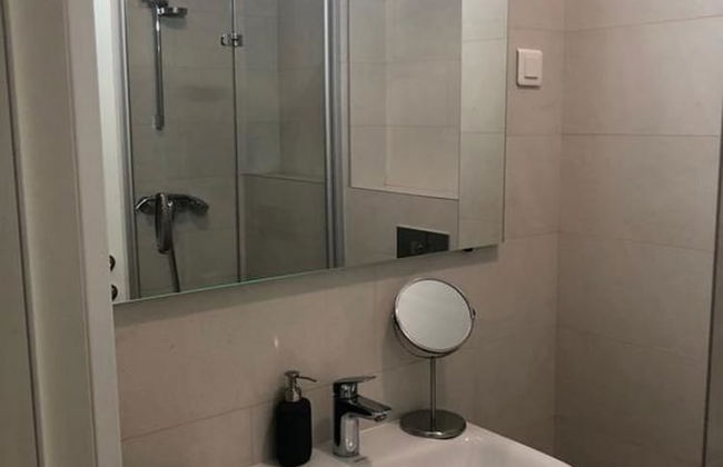 Central Garden Apartment - Photo 10