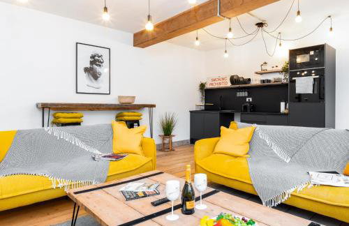 Spacious Loft Apartment - Smart TV - WiFi - On Street Parking 1NT - Foto 5