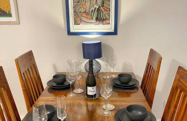 Stylish cottage in vibrant riverside village - Foto 25