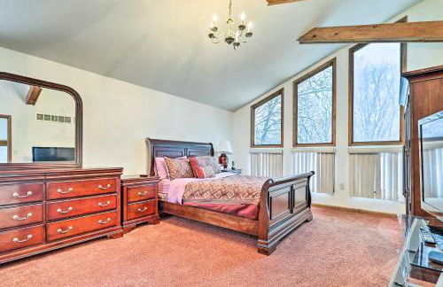 Hot Tub and Deck Pet-Friendly Poconos Getaway! - Foto 10