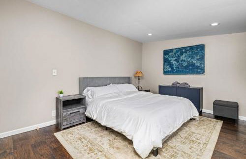 Imperial Porch Haven Cozy Fire Pit Fenced Yard - Foto 50