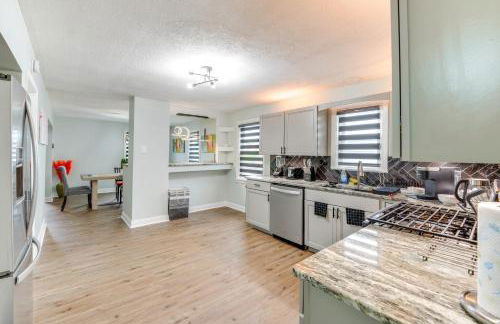 3 Mi to Dtwn Youngstown and YSU Family Home with Yard - Foto 10