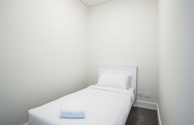 Luxury 2bed2bath APT @opaltower +view - Photo 4