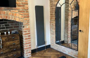 Stunning Town Center Cottage with hot tub - Foto 26