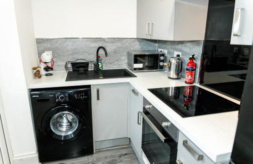 2 Bedroom Home-Free Parking-Perfect for Contractors - Foto 48
