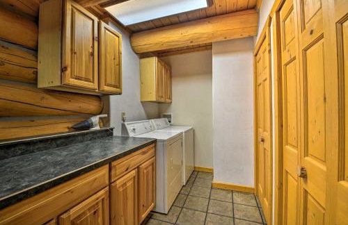 Custom Bitterroot Valley Cabin with Hot Tub and Views! - Foto 9