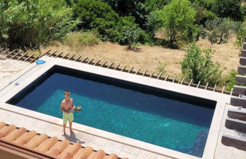 Green Marble Pool Cottage 3 BR in 2 adjoining stone buildings on a 2 acre private land - Foto 4