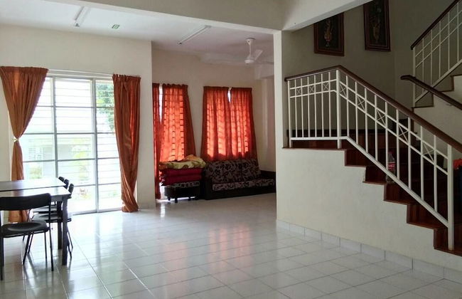 Nadrah Putrajaya Homestay - Foto 9