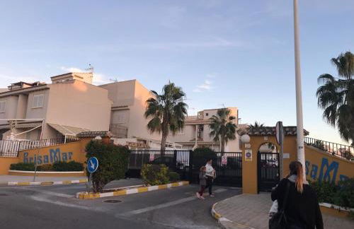 Adosado nuevo con piscina Gran Alacant - Foto 23