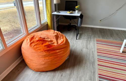 Modern 4-Bedroom Retreat - Foto 24