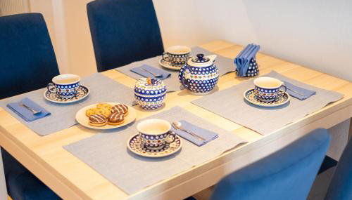 Aparthotel Werdenfels - Foto 4, Garden, Garden view, storage, Squash, locker, shuttle, sunbed, Shopping Area, furniture, towels, trouser press, stove, young children, pet friendly, room service, Shower, Lobby or reception, heating, toaster, Other