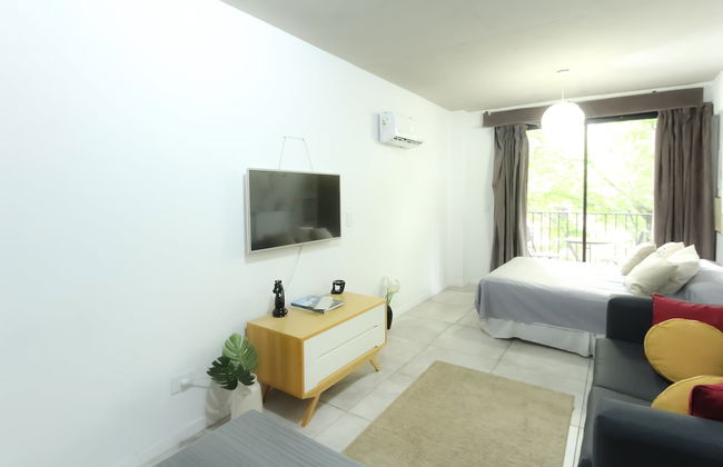 Studio en el Centro con cochera - Foto 2