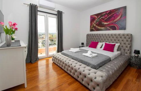 GKK House private swimming pool luxury house - Foto 3