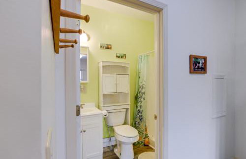 Apt with Lake Views - Day Trip to Virginia Tech! - Foto 12