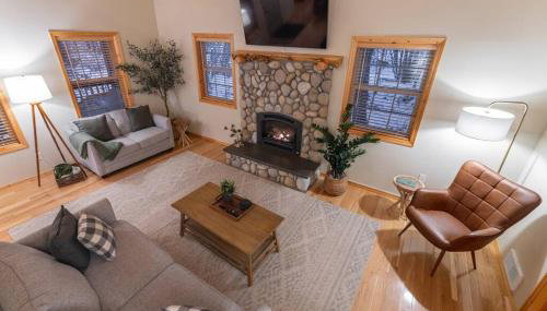 River Rock Chalet :: Hot Tub, Pets, Stevens Pass - Foto 3