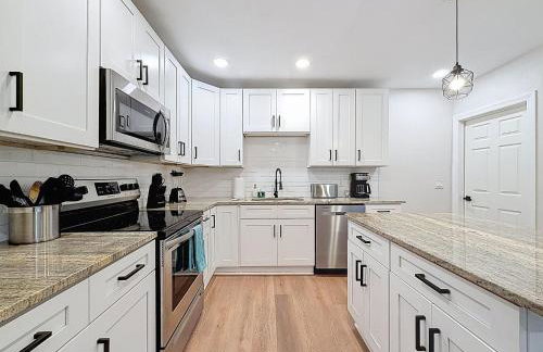 Newly Renovated | Minutes to Riverwalk & Beaches | Tampa Heights - Foto 36