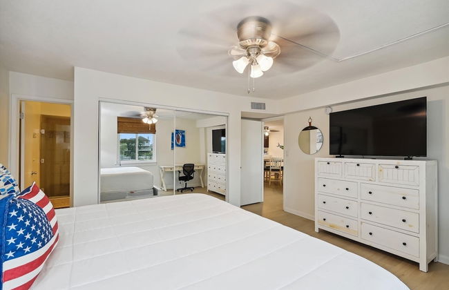 Dolphin Point 203c 2 Bedroom Condo by RedAwning - Foto 8