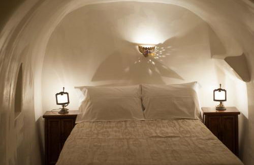 Heliophos Boutique Caves - Photo 58