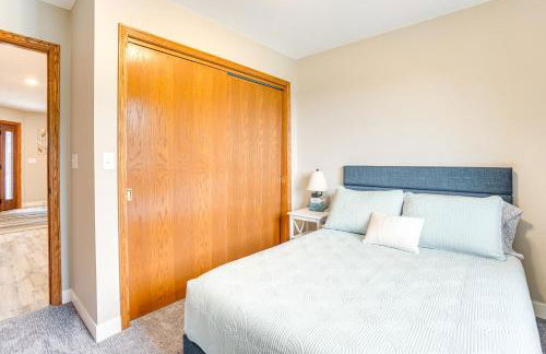 Family-Friendly Lakeview Cottage with Deck and View - Foto 12