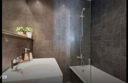 Modern Apartment for Family and Group of Friends - Photo 18