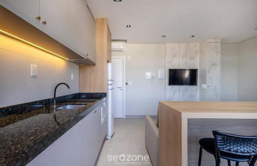 Sua estadia exclusiva com piscinas e jacuzzi a 500m da praia - ELF - Foto 73