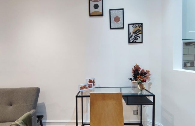 Charming 2-bed Apartment in London - Foto 11