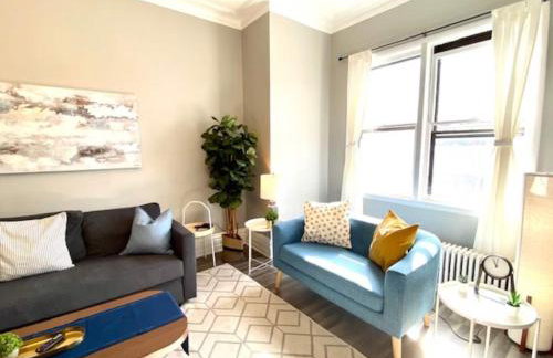 Walk to Wrigley 3BR1BA Sleeps 8 Free Parking - Foto 13