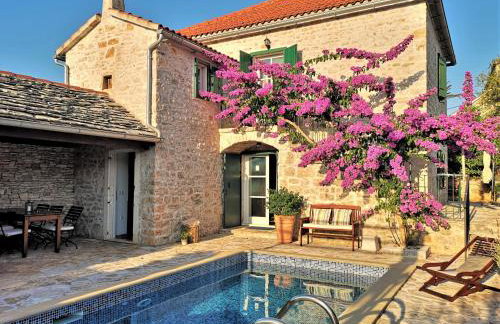 Villa Maruka - Photo 1