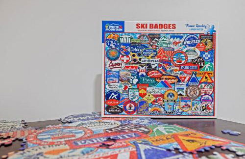 Cozy 3BR Retreat in Downtown Bethlehem - Hot Tub, Trails, Near Ski & Hike - Photo 32