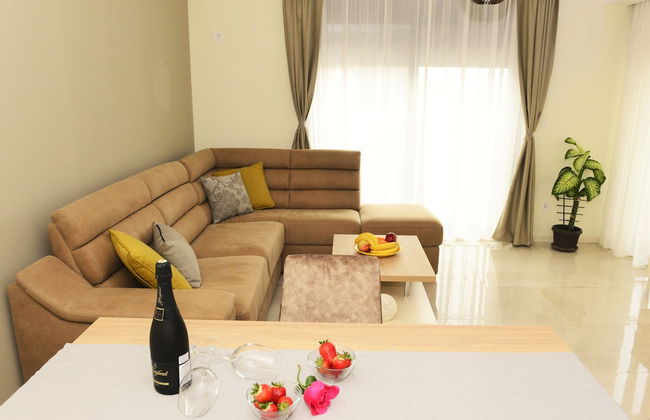 Apartmani Ralux Tivat - Foto 17