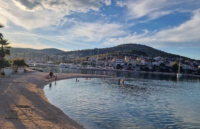 Cute apartment in stone house near sea - Foto 55