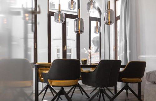 Bheaven I Golden Wave Premium Apartment - Photo 1