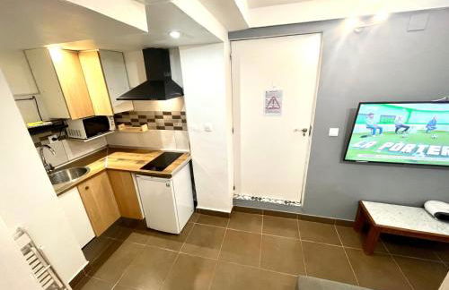 B3 planta baja al lado del metro - Foto 14