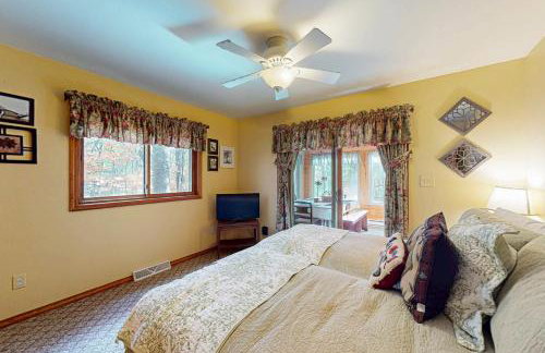 Manitowish Mike’s - Photo 22