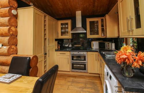 Brynallt Country Park - Foto 7