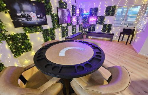 La Jolla Gem with Ocean View - 11 Beds, Hot Tub, Karaoke & Game Den - Foto 21