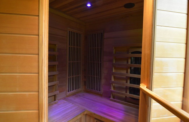 Luxurious Accommodation, Sauna, Hot Tub, Solarium, Private Bathrooms - Photo 29