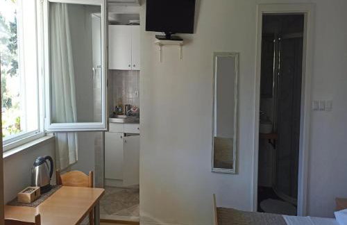 Apartments & Rooms Jokovic-Standard Studio Apartment with Terrace and Partial Sea View SOBA 2 - Foto 9