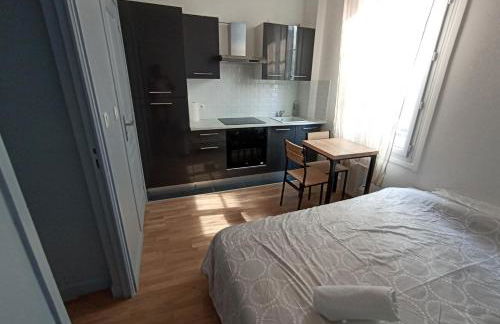 Studio cosy - Hypercentre - 20 min to Paris - Foto 4