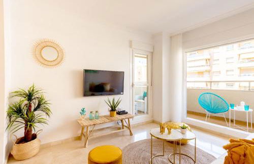 Charming apartment on the beach - Pool and parking - Photo 13