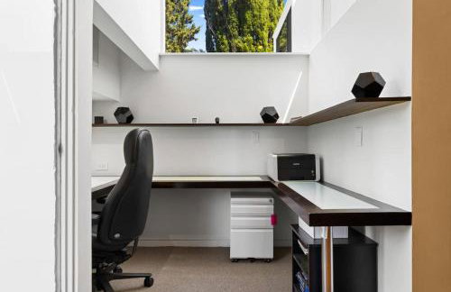 Hilltop Designer Midcentury Modern 4BR Pool HotTub - Foto 22