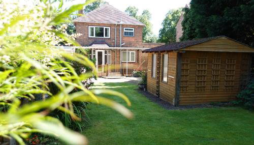 Large 4 Bed House, Sleeps 7, Near NEC, BHX, City Centre - Foto 2
