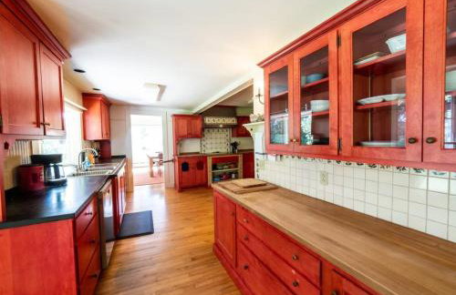 Berkshire Vacation Rentals: Renovated Five Bedrooms In Historic Williamstown - Foto 6